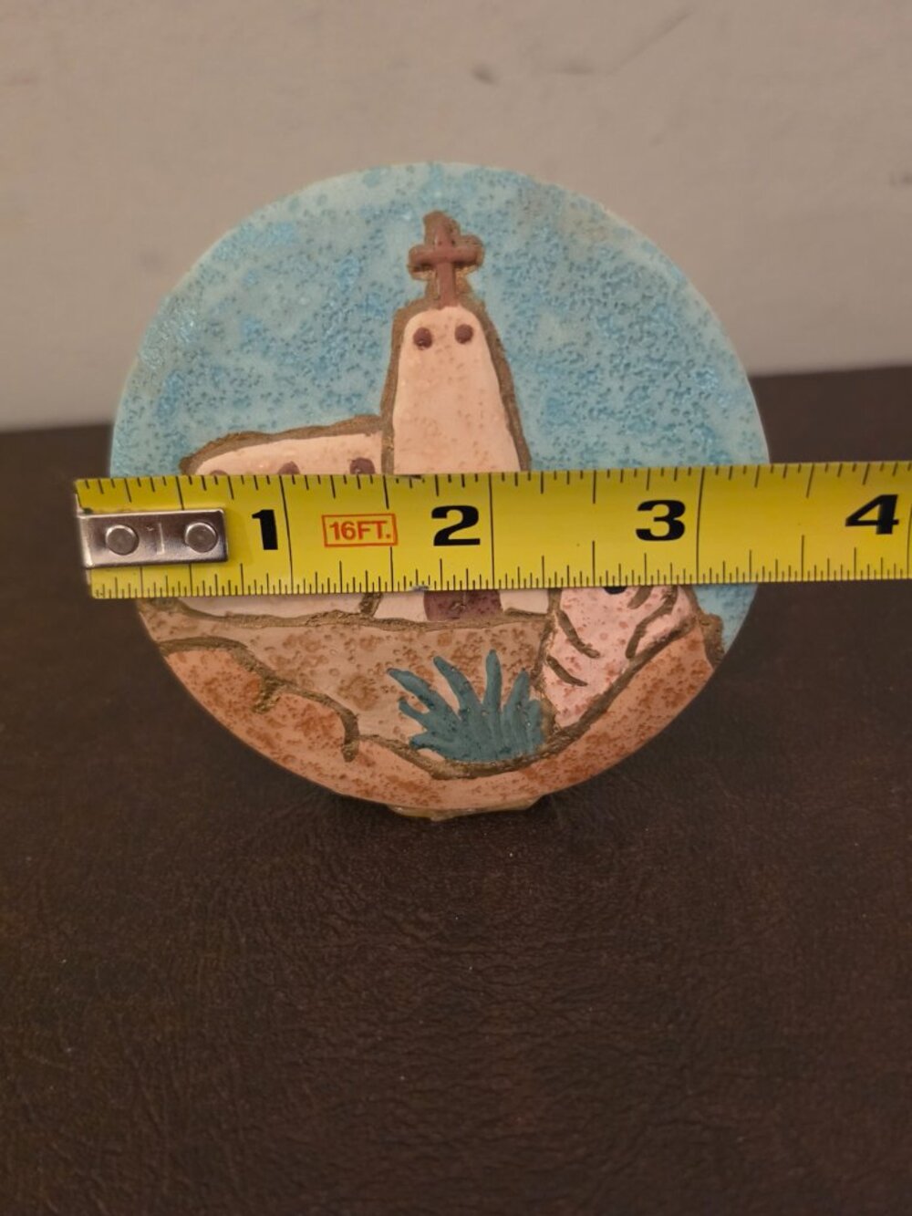 Hand-painted pottery Southwestern scene of an adobe church with blue-sky - Picture 4 of 5
